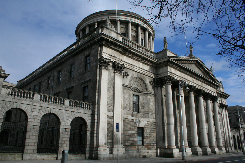 dublin-four-courts-00