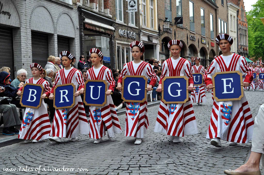 brujas-procesion-santa-sangre-00