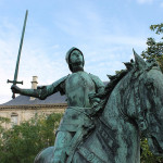 Reims. Estatua ecuestre de Juana de Arco, Place du Cardinal Luçon